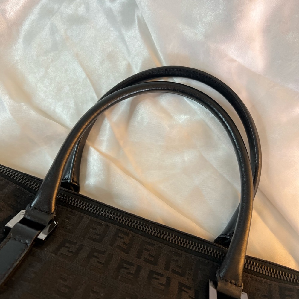 Fendi Monogram Canvas Zipper Tote Bag Black - Picture 12 of 13
